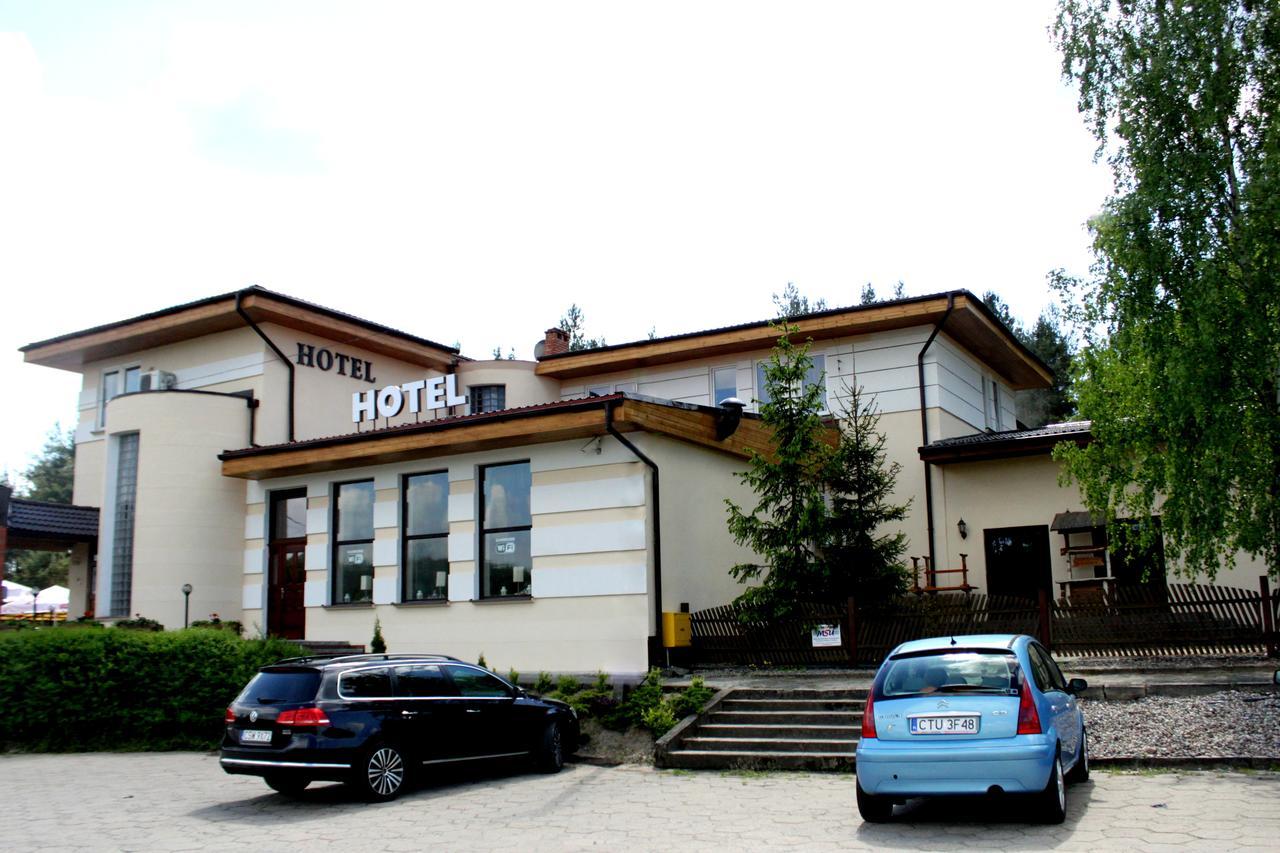 Hotel Pod Jeleniem Tuchola Exteriér fotografie